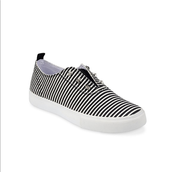 vans athletic shoes womens